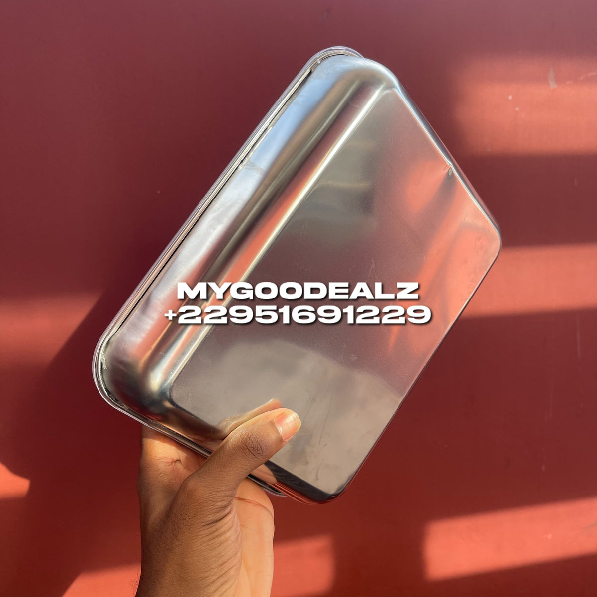 SteelBox™ 1.5L – Remplacez le plastique toxique par l'Inox de qualité alimentaire